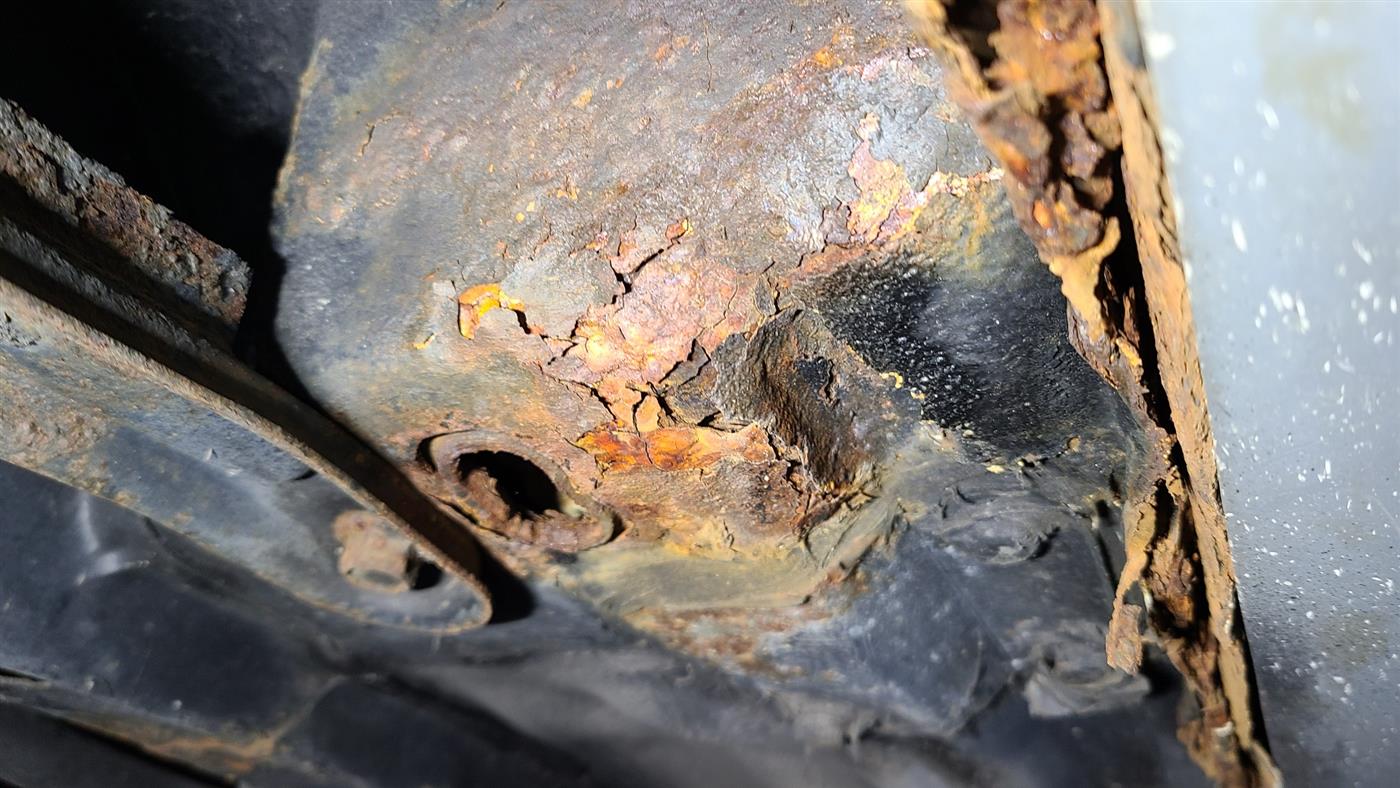 Rot through an underfloor sill